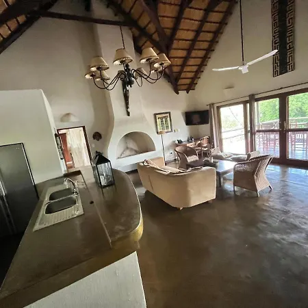 Nyati Safari Lodge Hoedspruit Exterior photo
