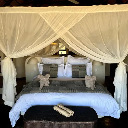 Nyati Safari Lodge Hoedspruit Exterior photo