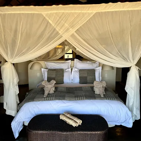 Nyati Safari Lodge Hoedspruit Exterior photo