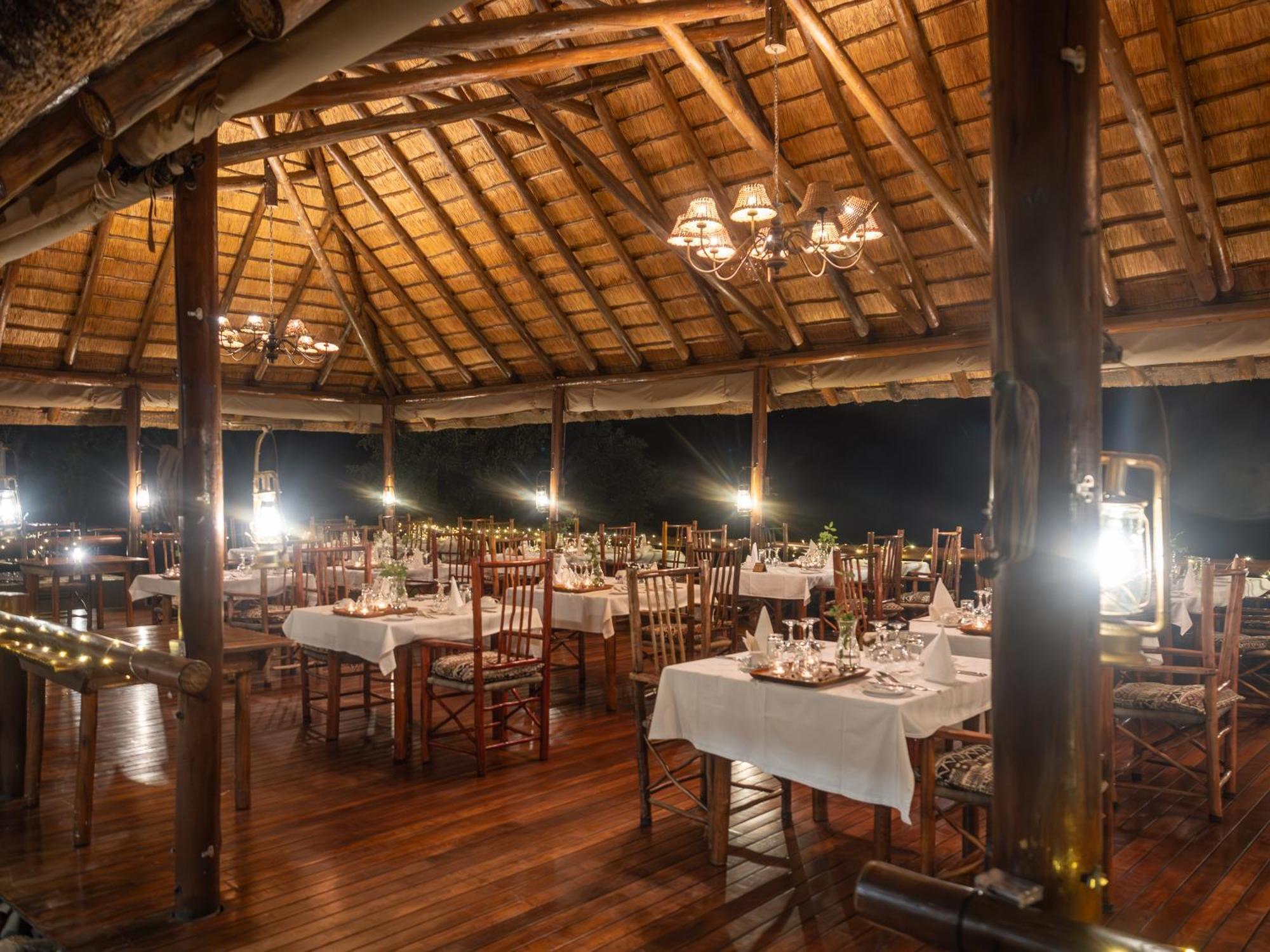 Nyati Safari Lodge